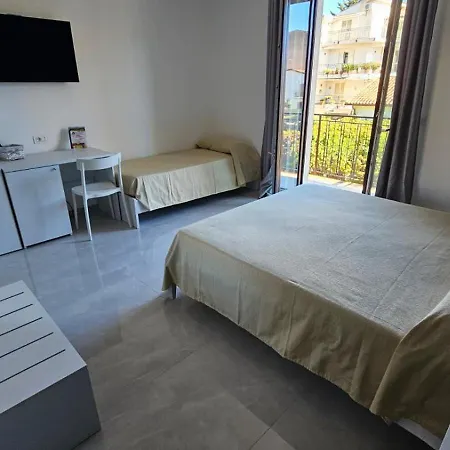 Sunrise Guest house Scalea